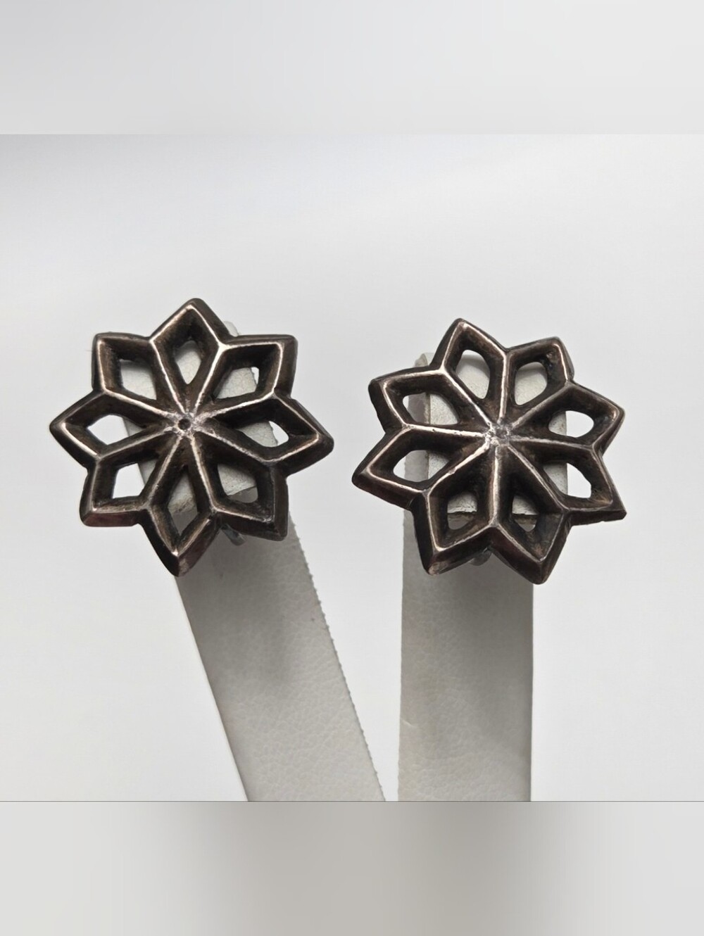 Vintage Navajo Sterling Sandcast Flower Star Screwback Earrings